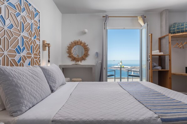 Honeymoon Double Room, Sea View | In-room safe, soundproofing, iron/ironing board, free WiFi - Gizis Cliffside Suites (Santorini)