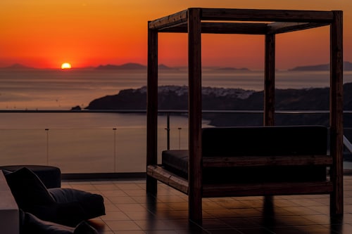 Gizis Cliffside Suites