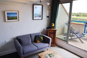 Apartment, Balcony, Sea View | In-room safe, free WiFi, wheelchair access - Eco-domaine La Fontaine (Pornic)