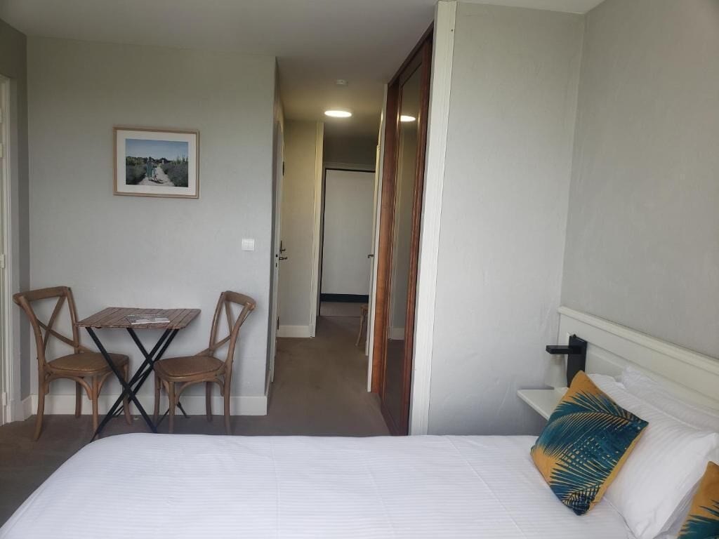 Quarto casal, vista para o mar | Cofres nos quartos, Wi-Fi de cortesia, acesso para cadeiras de rodas