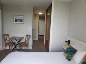 Kamar Double, pemandangan laut | Brankas, Wi-Fi gratis, dan dapat diakses tamu berkursi roda