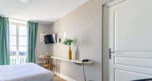 Quarto casal, vista para o mar | Cofres nos quartos, Wi-Fi de cortesia, acesso para cadeiras de rodas