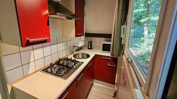 Micro-ondes, plaque de cuisson, lave-vaisselle