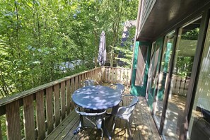 Outdoor dining - Charming chalet in Durby with patio (Durbuy)