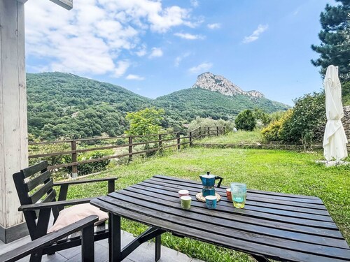 Nice apartment for 5 guests with WIFI, TV and pets allowed