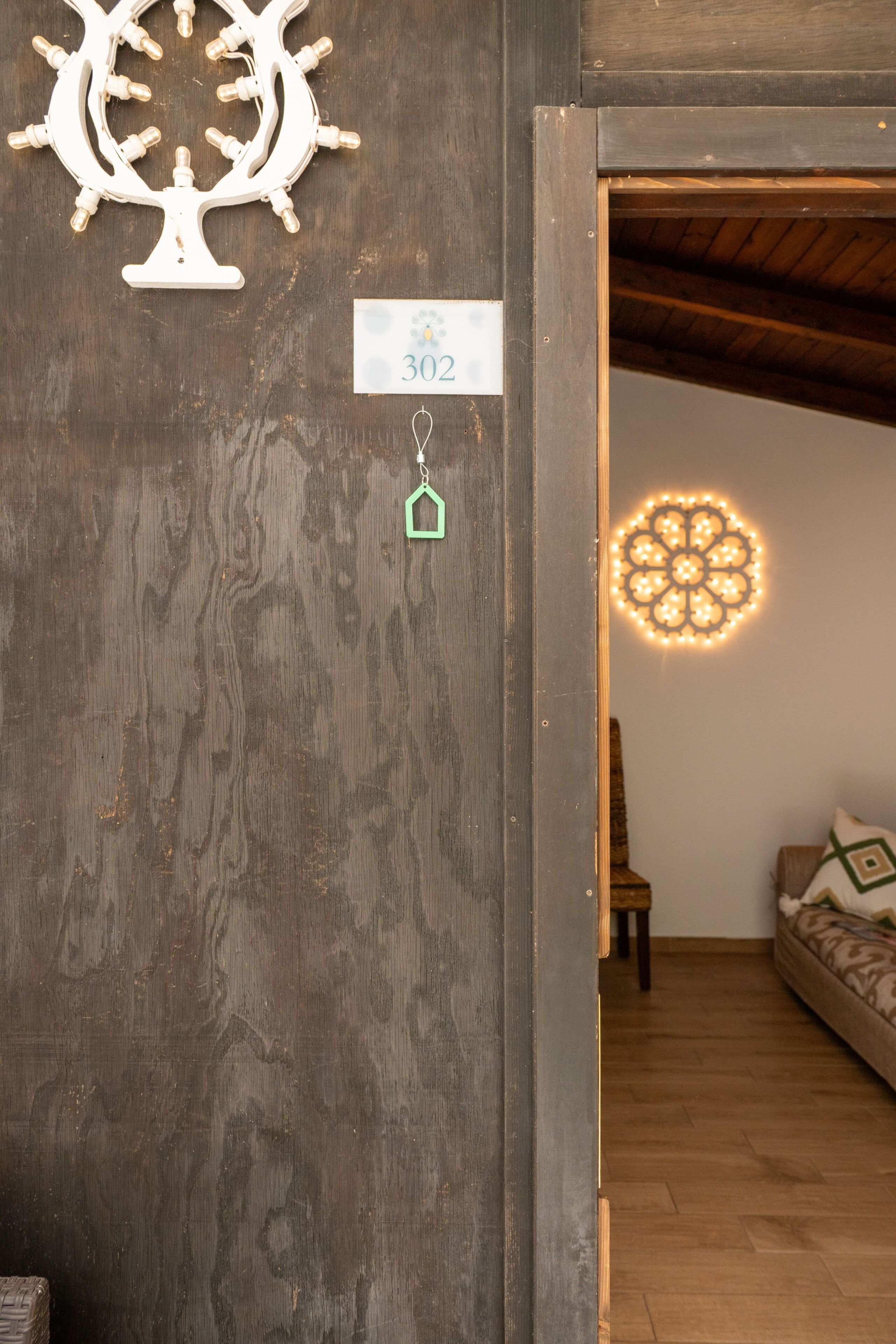 Cunas, wifi gratis y ropa de cama 
