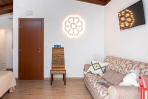 Cots/infant beds, free WiFi, bed sheets - Hotiday Otranto Porto (Otranto)