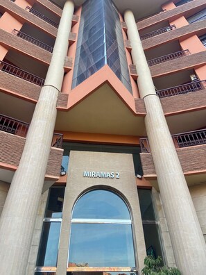 Front of property - studio équipé et centrale -Guéliz (Marrakech)