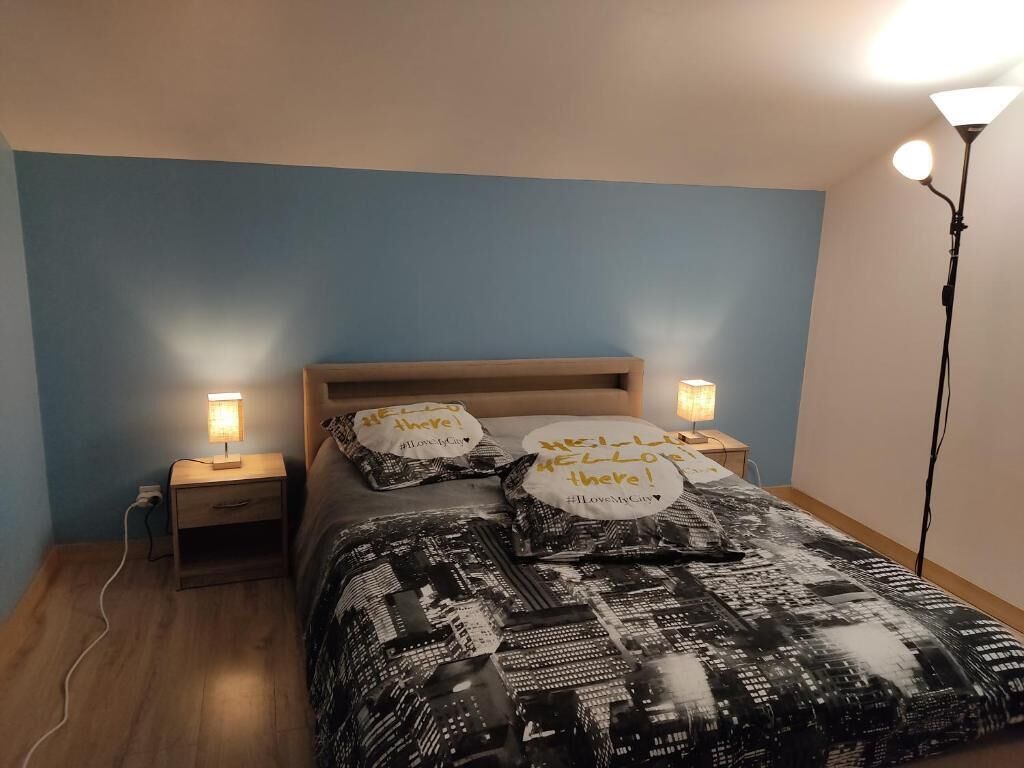 1 chambre, fer et planche à repasser, accès Internet, draps fournis