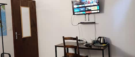 1 bedroom, iron/ironing board, Internet, bed sheets