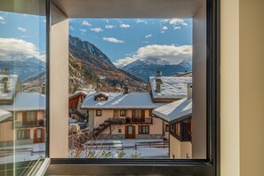 Interior - MAISON GLENDA - Breathe in the alpine stillness (Courmayeur)
