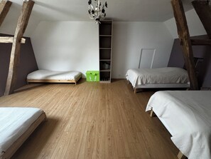 Room - Les Fouchers 11 persons quiet (Dampierre-sous-Bouhy)