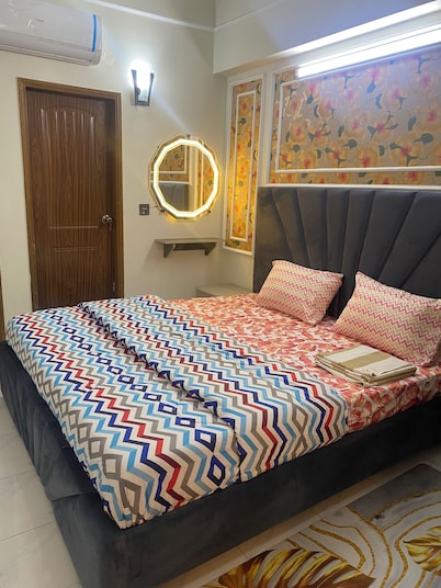 2-bedroom apartment With Lift DHA Phase-5 Karachi