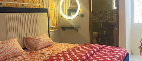 2 habitaciones, tabla de planchar con plancha, wifi y ropa de cama