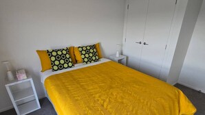 Unclassified image, 5 of 10, button - Room-double Bedroom in Newly Built Townh (Upper Hutt)