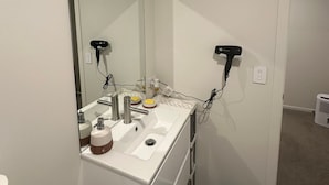 Unclassified image, 4 of 10, button - Room-double Bedroom in Newly Built Townh (Upper Hutt)