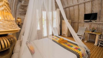 Una scrivania, ferro/asse da stiro, Wi-Fi gratuito, lenzuola