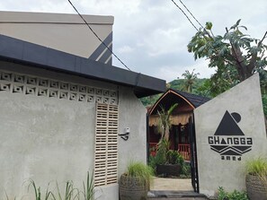 Fachada de la propiedad