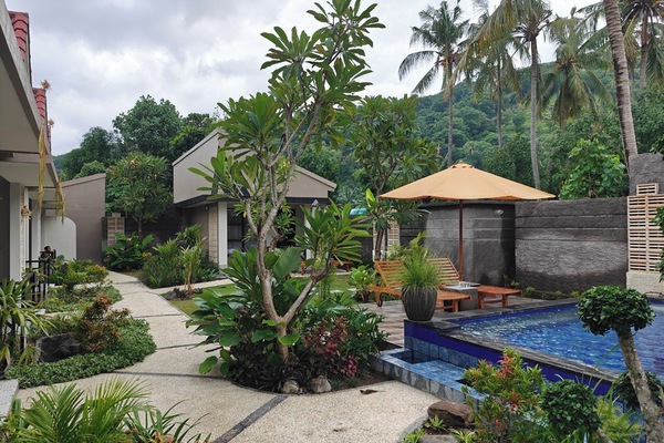 Outdoor pool