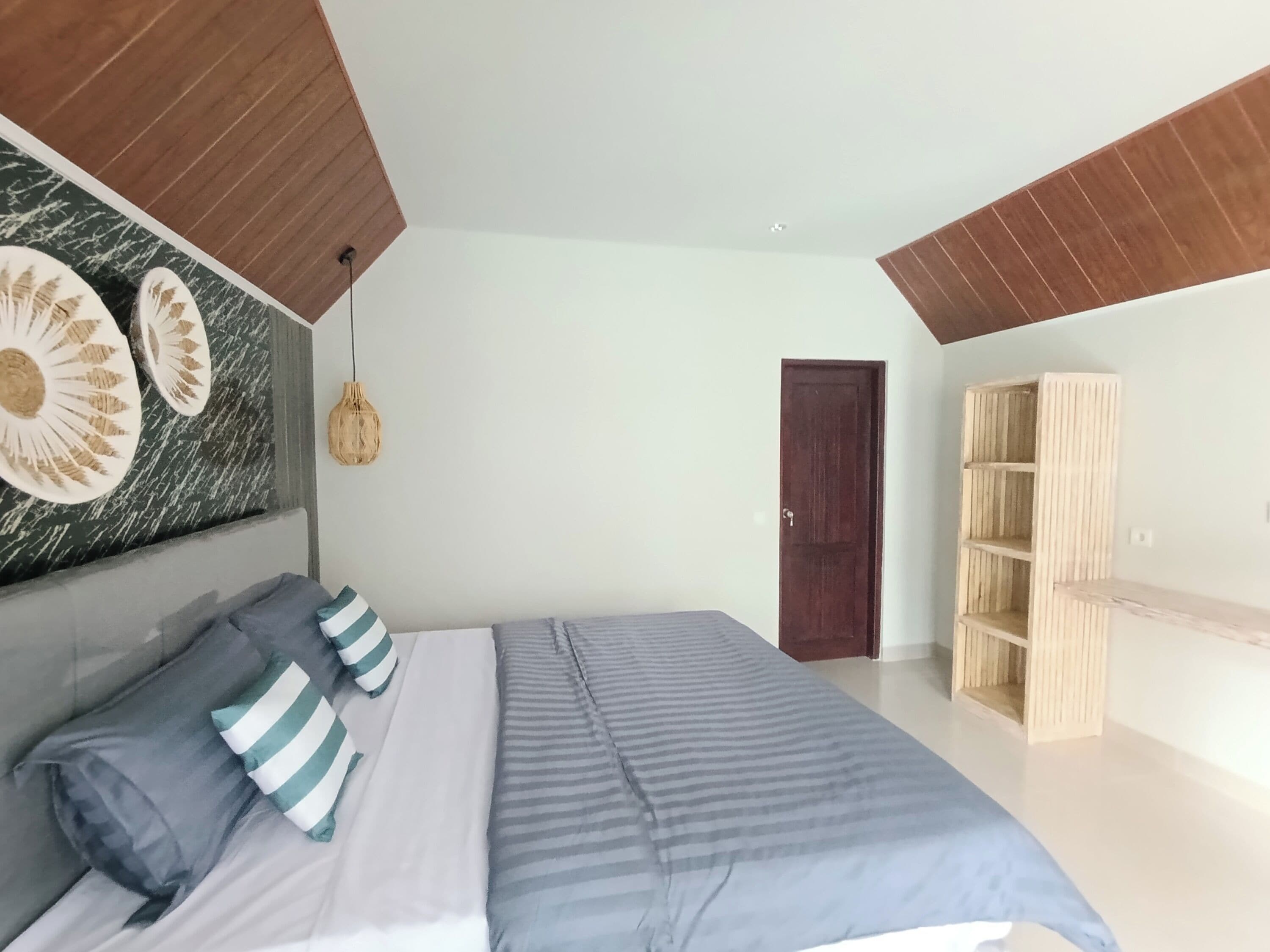 Deluxe Room | Desk, free WiFi, bed sheets