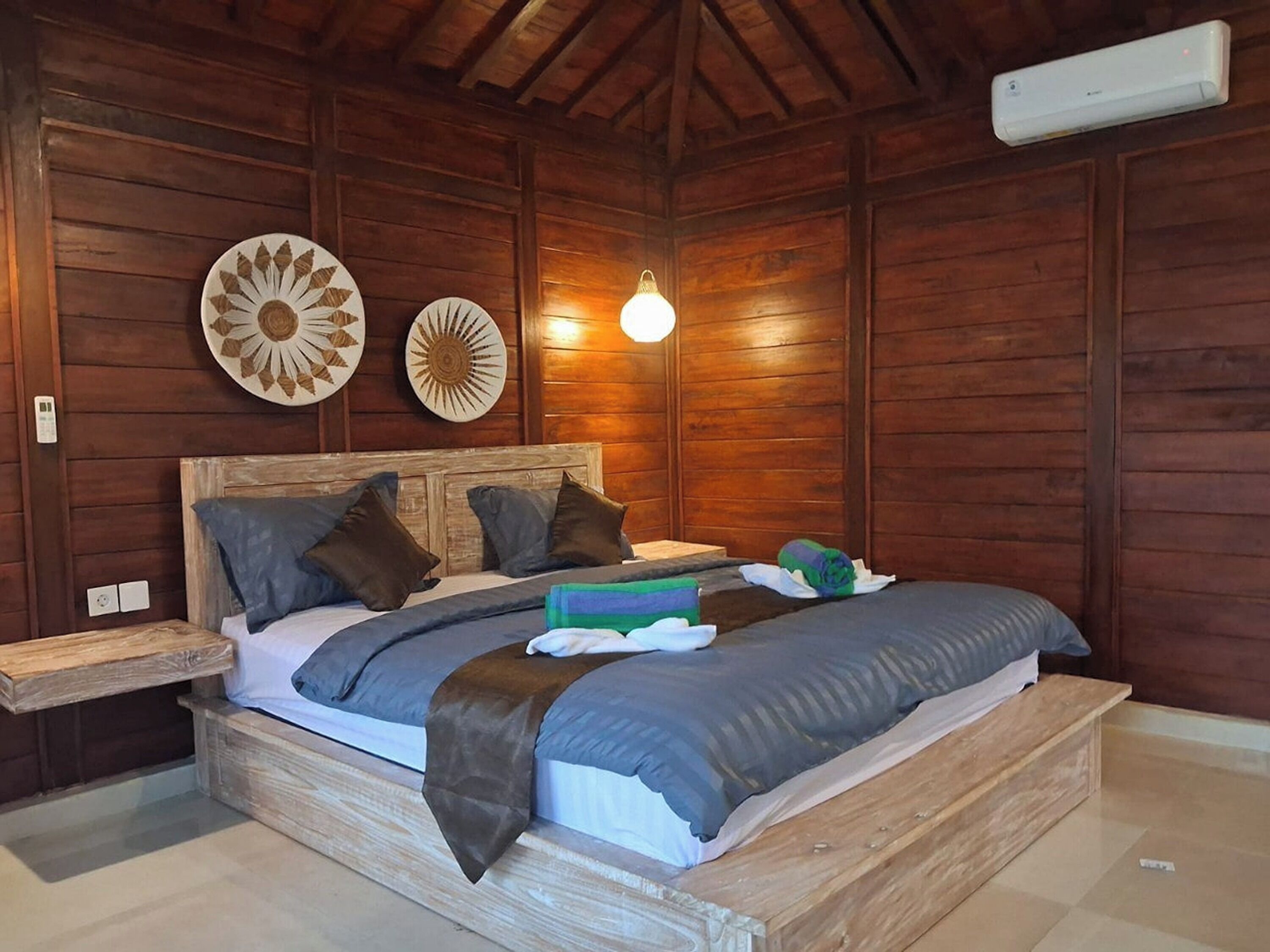 Superior Double Room | Desk, free WiFi, bed sheets