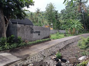 Desk, free WiFi, bed sheets - Ghangga Amed (Karangasem)