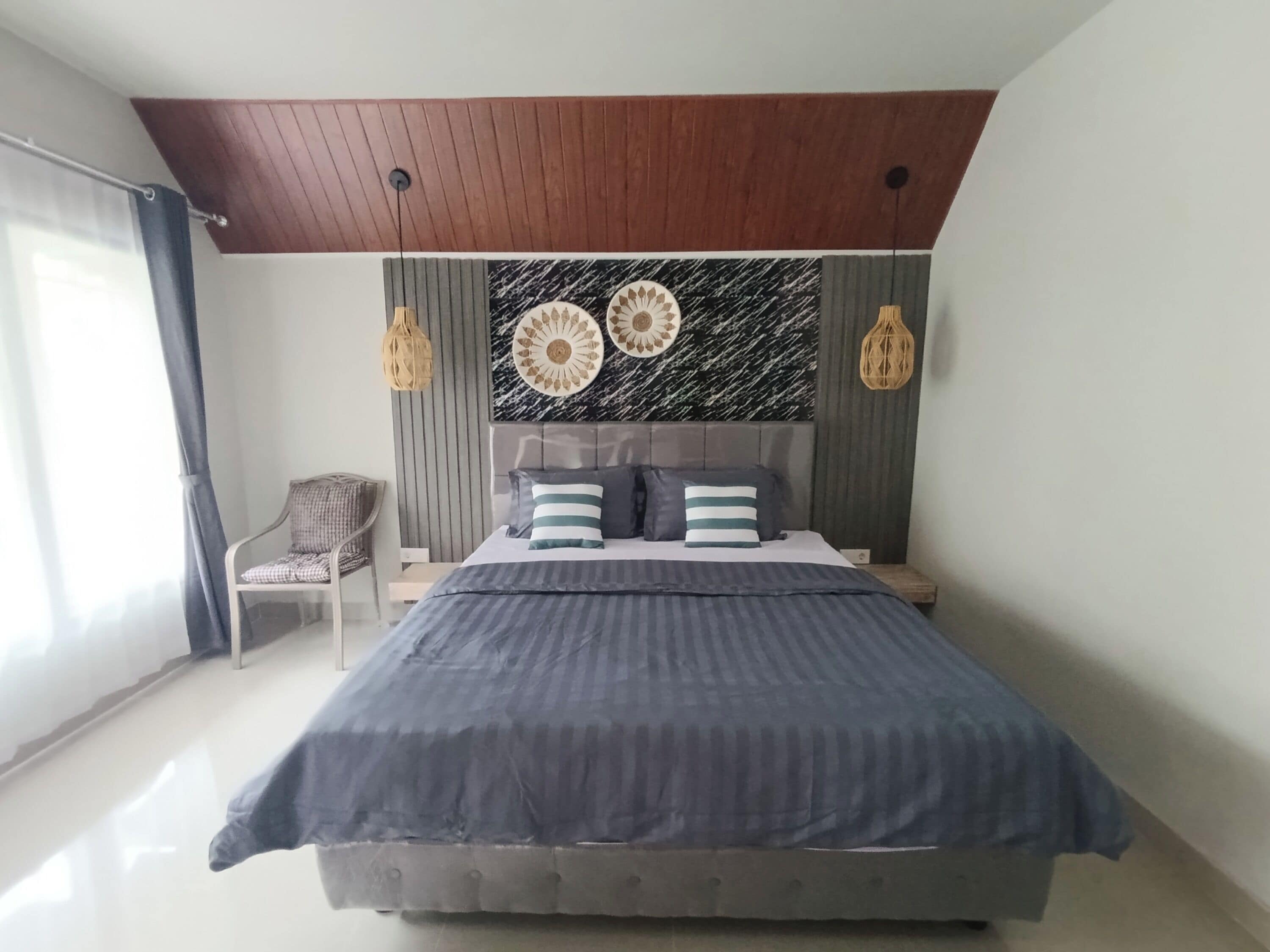 Deluxe Room | Desk, free WiFi, bed sheets