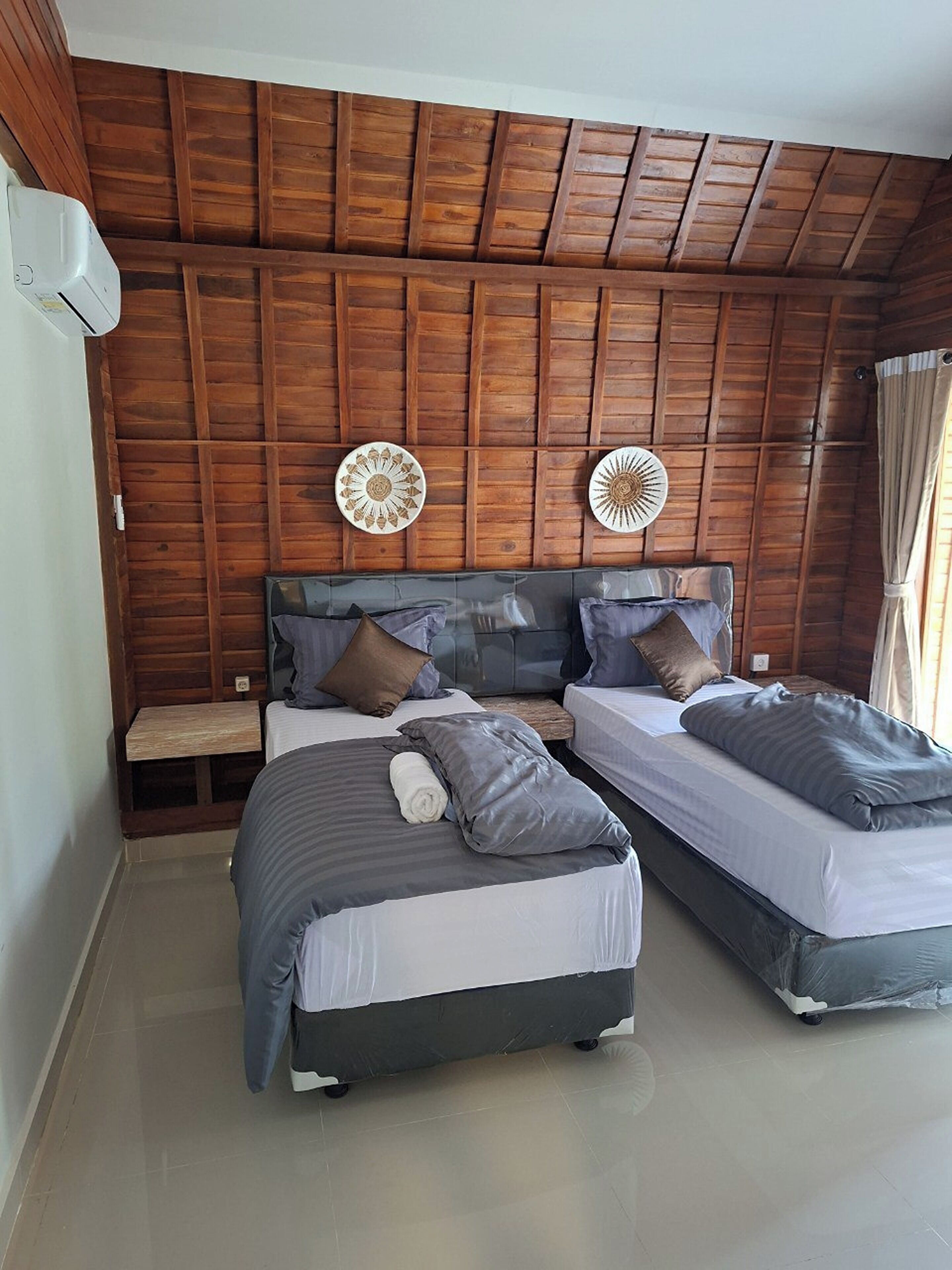 Lumbung Room | Desk, free WiFi, bed sheets