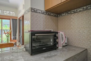 Vila, 2 quartos | Escrivaninha, Wi-Fi de cortesia, roupa de cama