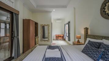 Vila, 2 quartos | Escrivaninha, Wi-Fi de cortesia, roupa de cama