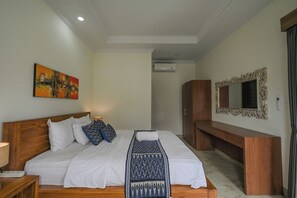Villa, 2 Bedrooms | Desk, free WiFi, bed sheets - Rava Andong (Ubud)