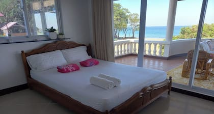 Seven Waves Beachfront