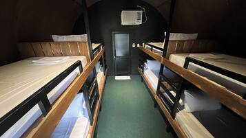 Bureau, Wi-Fi gratuit, draps fournis