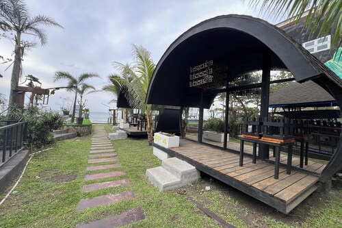 Funtasea Hotel and Beach Resort