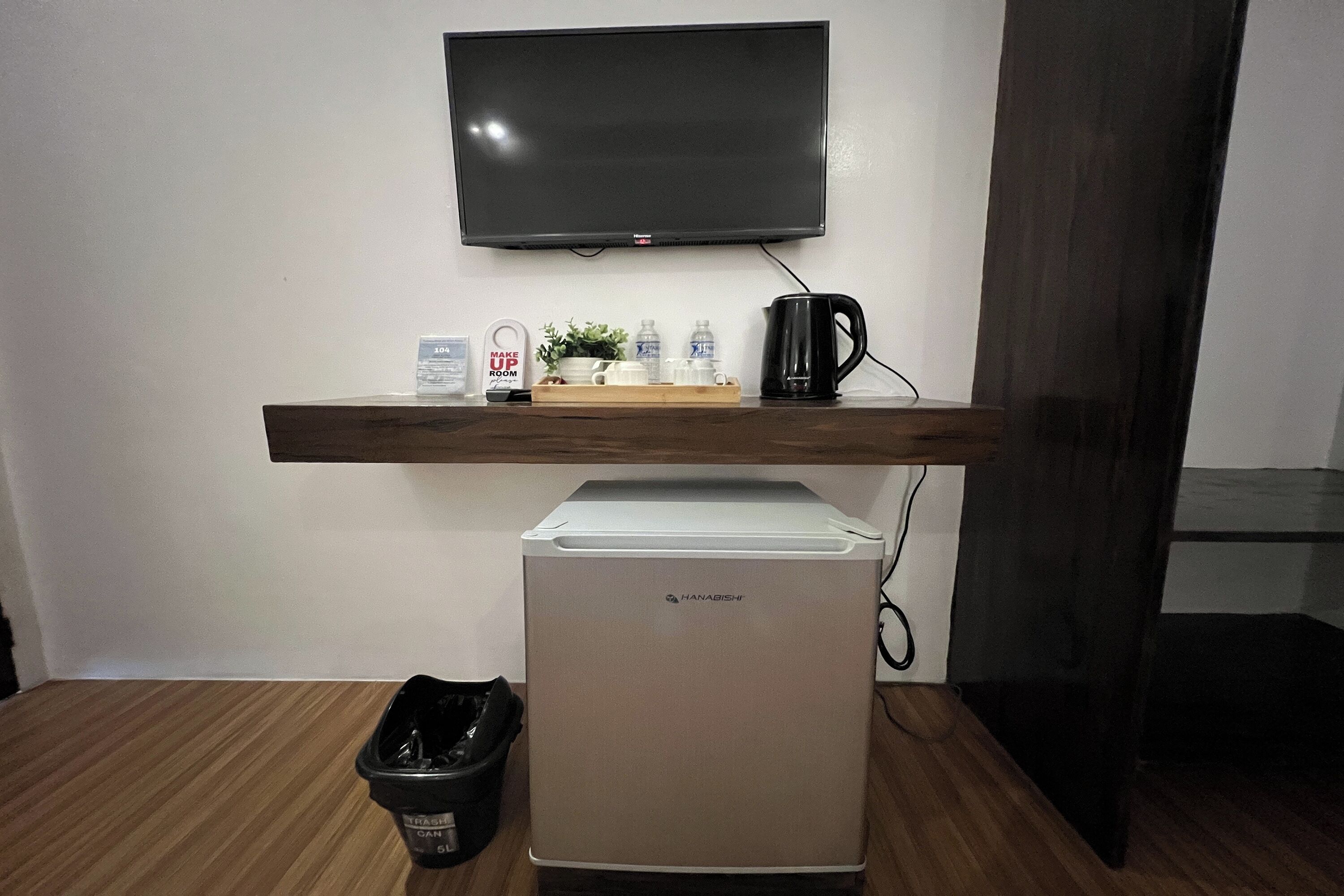 Standard Room | Desk, free WiFi, bed sheets