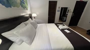 Standard Room | Desk, free WiFi, bed sheets