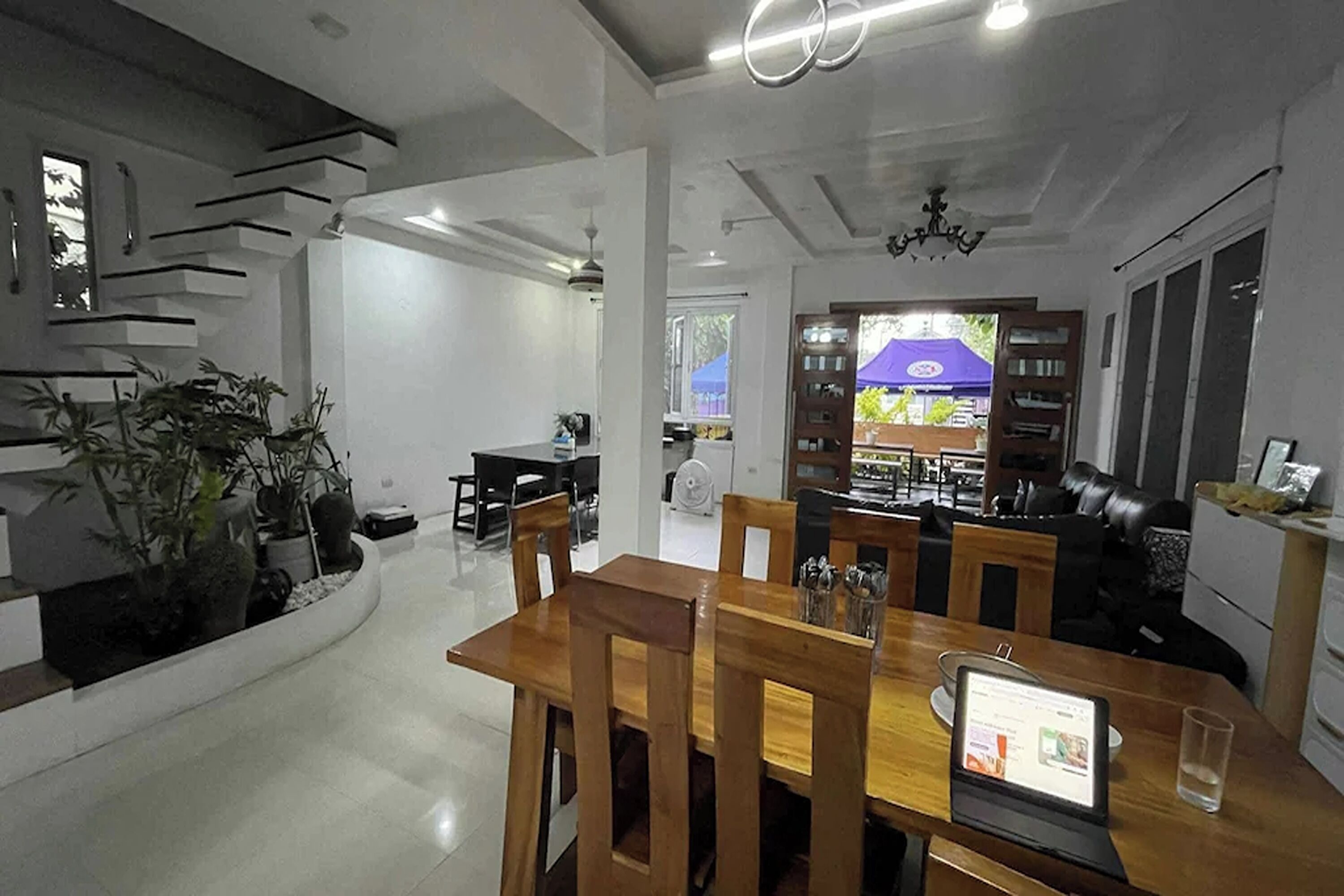 Hall
