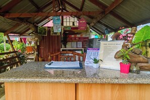 Lobby - Eashanti'S Place (San Vicente)