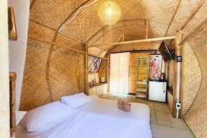 Double or Twin Room | Free WiFi, bed sheets - Merlin Hut & Farm (Kanchanaburi)