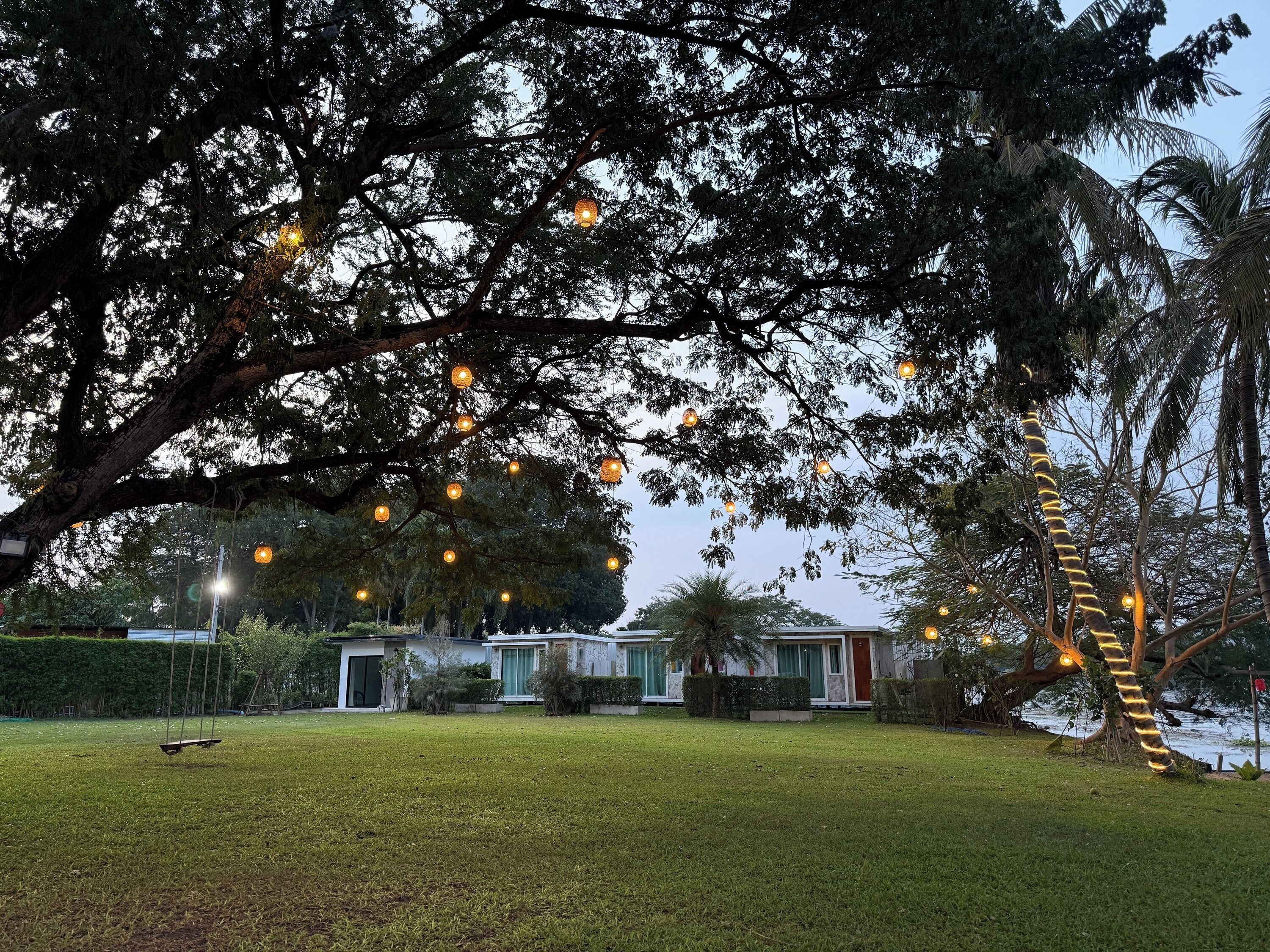 ด้านหน้าที่พัก