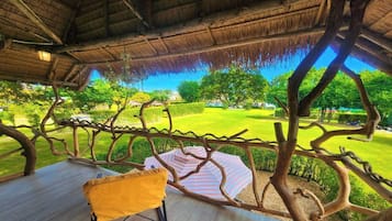 Tree House | Terrace/patio