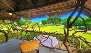 Tree House | Terrace/patio - Merlin Hut & Farm (Kanchanaburi)