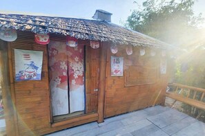 Senior Double Room | Terrace/patio - Merlin Hut & Farm (Kanchanaburi)