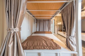 Slaapzaal, gemengd | Gratis wifi, beddengoed