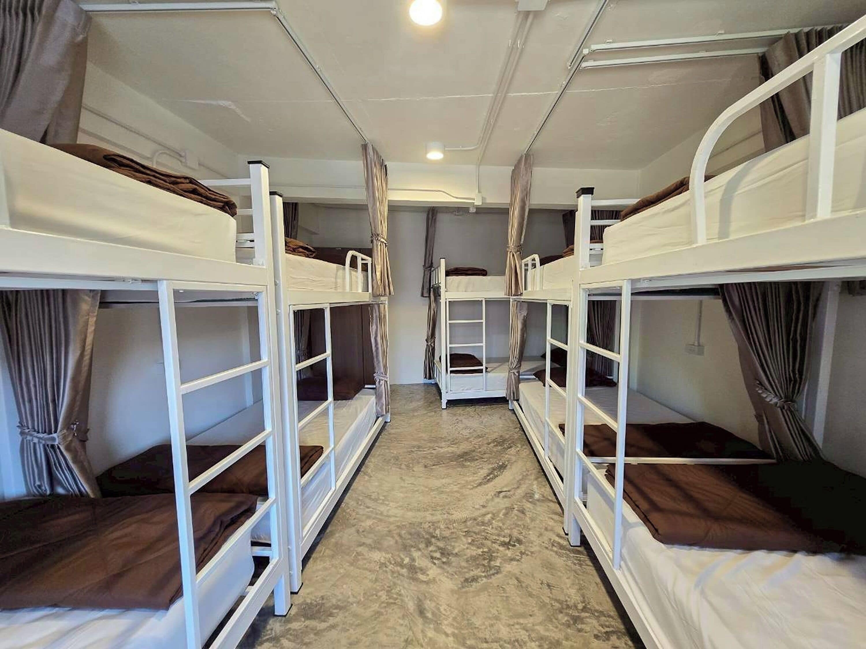 Shared Dormitory, Women only | Free WiFi, bed sheets