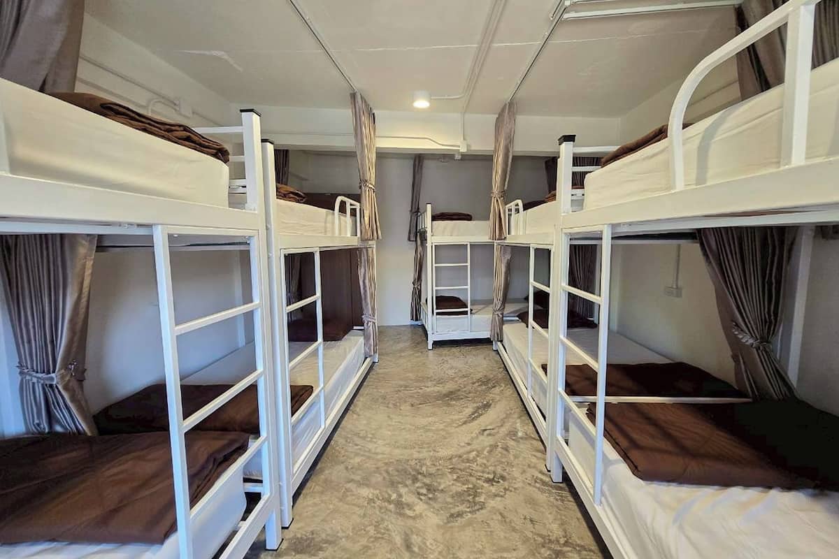 Shared Dormitory, Women only | Free WiFi, bed sheets