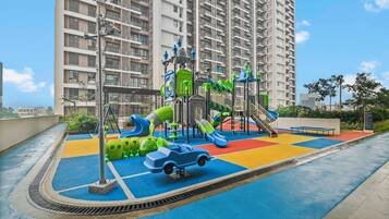 Tempat bermain anak - outdoor