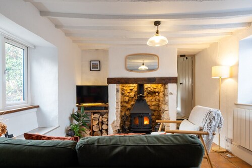 Beautiful 2 Bedroom Cottage in Nailsworth