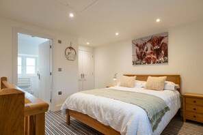 1 chambre, bureau, fer et planche à repasser, Wi-Fi