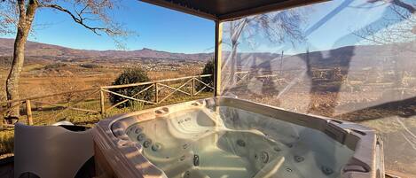 Bain à remous extérieur